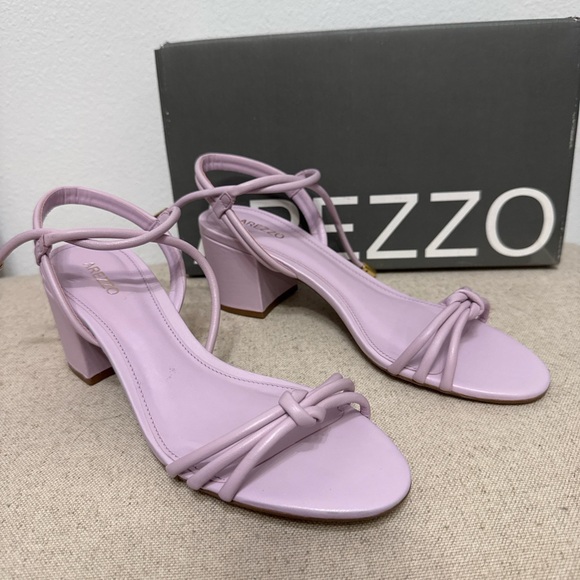 Arezzo Shoes - AREZZO Women's violet Strappy Sandals size 8